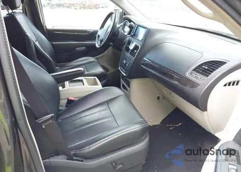 2015 Chrysler Town & Country Touring-L z USA, uszkodzony, nr VIN 2C4RC1CGXFR531833